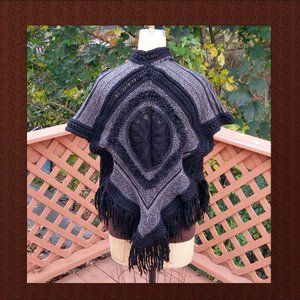 Fabulous ANGEL OF THE NORTH sweater Poncho OS